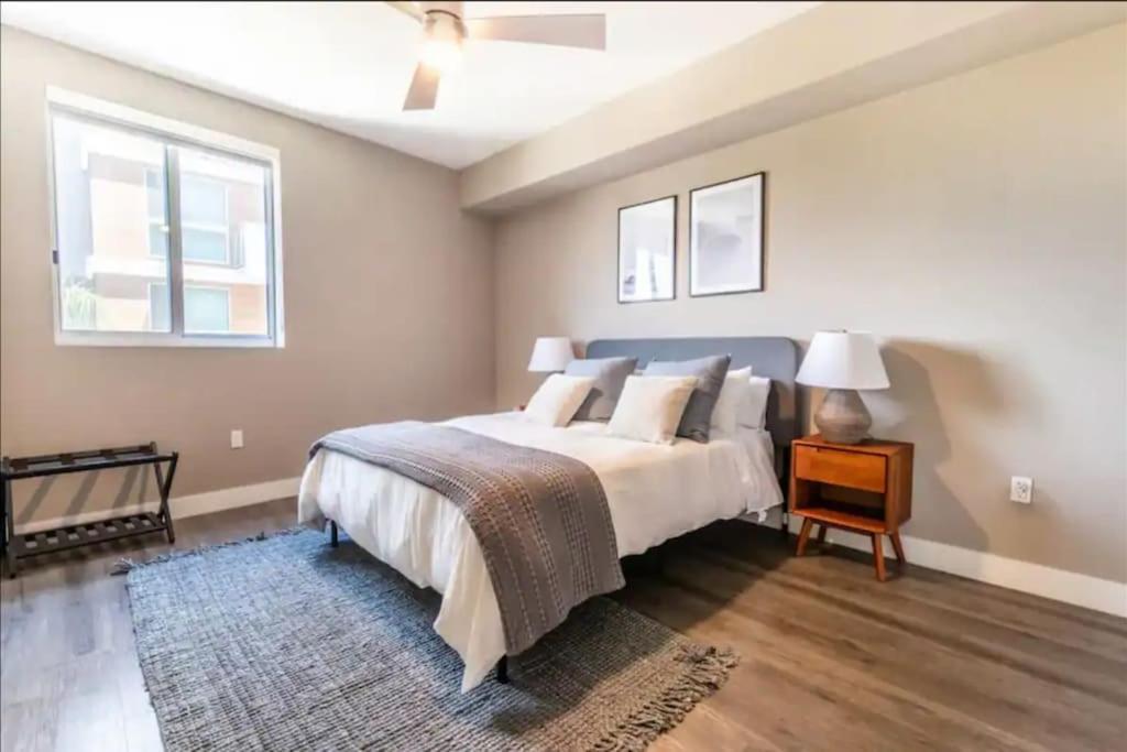 Comfortable & Spacious 2Bdr - 2Bth For 4 Guests In Hollywood Appartement Los Angeles Buitenkant foto